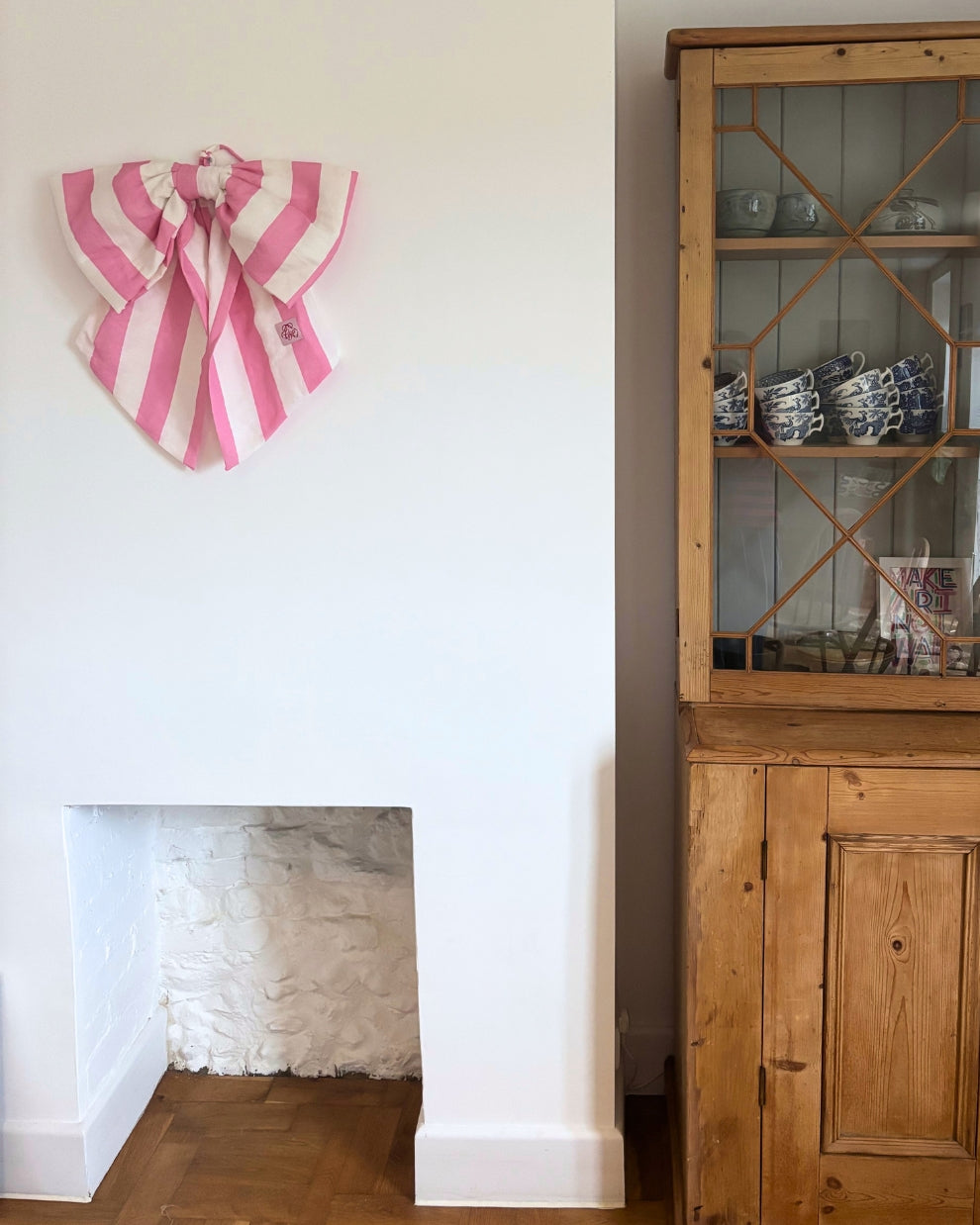 Puffy Bow - Pink/White Circus Stripe